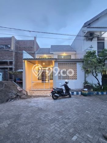 Rumah Minimalis area Sidoarjo, Sidoarjo, Luas 102m2m² Bangunan 102m2m² Rumah Minimalis area Sidoarjo, Sidoarjo, Luas 102m2m² Bangunan 102m2m²