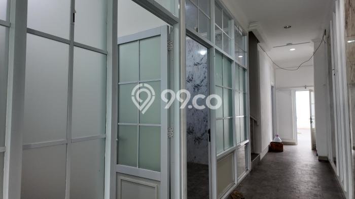 For Rent Ruko Premium di Lebak Bulus, Luas 322m², Lokasi Bisnis, Akses Bagus For Rent Ruko Premium di Lebak Bulus, Luas 322m², Lokasi Bisnis, Akses Bagus