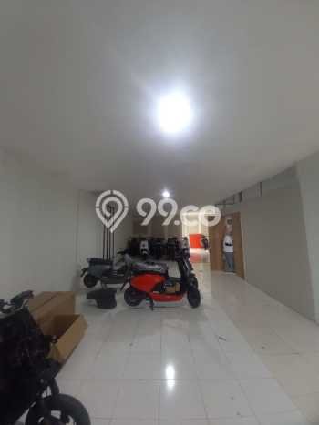 LOKASI STRATEGIS! Ruko Kawasan Kebayoran Lama, Luas 880m², Kawasan Berkembang LOKASI STRATEGIS! Ruko Kawasan Kebayoran Lama, Luas 880m², Kawasan Berkembang