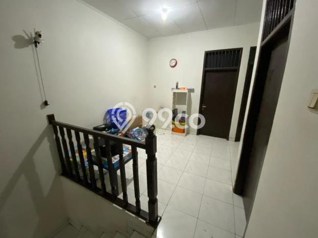 Rumah Modern 4 KT di Bintaro Jakarta Selatan Unfurnished Rumah Modern 4 KT di Bintaro Jakarta Selatan Unfurnished