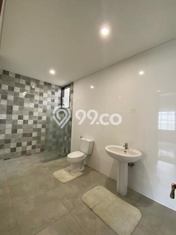 Rumah Kontrakan Jakarta Selatan LT 350m2 LB 400m2 Kawasan Pejaten Rumah Kontrakan Jakarta Selatan LT 350m2 LB 400m2 Kawasan Pejaten