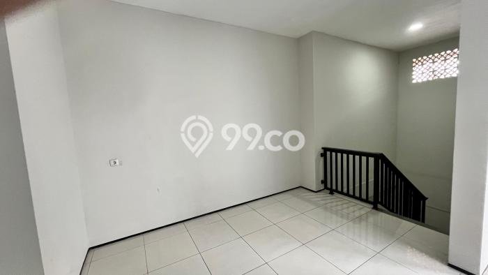 Rumah Disewakan Jakarta Selatan LT 100m2 LB 150m2 Kawasan Pondok Pinang Rumah Disewakan Jakarta Selatan LT 100m2 LB 150m2 Kawasan Pondok Pinang