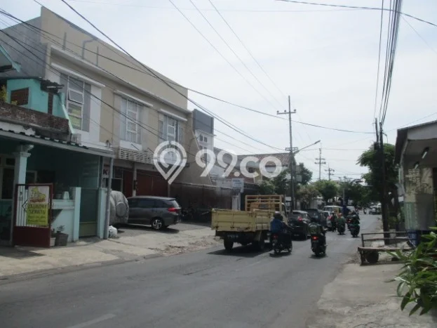 Ruko Komersial Dijual di Tandes Surabaya LT 75m2 & LB 130m2 Ruko Komersial Dijual di Tandes Surabaya LT 75m2 & LB 130m2