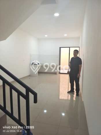 Rumah Luxury Modern Siap Huni di Kepa Duri Jakarta Barat Rumah Luxury Modern Siap Huni di Kepa Duri Jakarta Barat