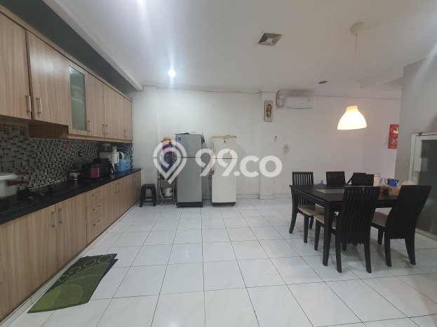 Rumah Minimalis 4 KT di Taman Palem Jakarta Barat Semi Furnished Rumah Minimalis 4 KT di Taman Palem Jakarta Barat Semi Furnished