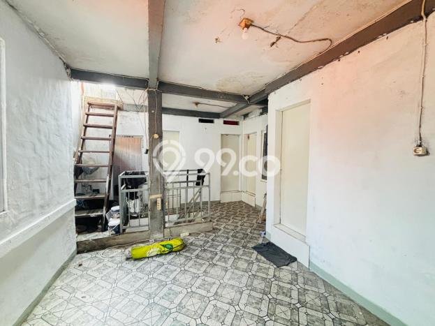 Dijual Rumah 5 Kamar Lokasi Strategis Bagus dan Strategis di Kemayoran Dijual Rumah 5 Kamar Lokasi Strategis Bagus dan Strategis di Kemayoran