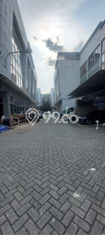 Ruko Disewa di Jakarta Barat dengan LB 189m2 Area Komersial Ramai Ruko Disewa di Jakarta Barat dengan LB 189m2 Area Komersial Ramai