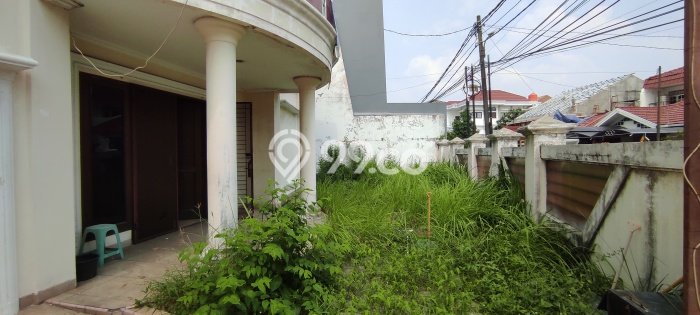 Hunian Elit LB 400m2 Siap Pakai Desain Elegan di Taman Surya, Jakarta Barat Hunian Elit LB 400m2 Siap Pakai Desain Elegan di Taman Surya, Jakarta Barat