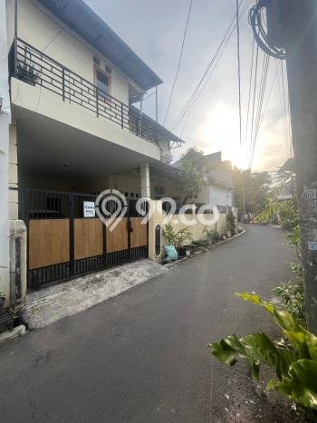 Rumah Elit LB 350m2 Siap Pakai Desain Elegan di Duri Kosambi, Jakarta Barat Rumah Elit LB 350m2 Siap Pakai Desain Elegan di Duri Kosambi, Jakarta Barat