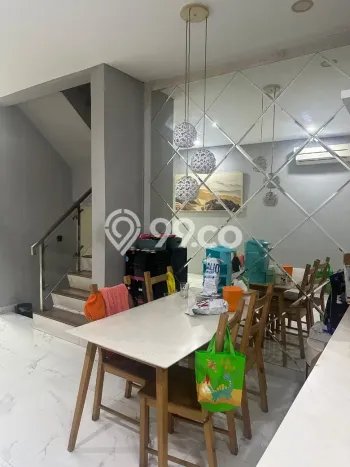 For Sale Rumah Mewah Exclusive di Cengkareng, Jakarta Barat For Sale Rumah Mewah Exclusive di Cengkareng, Jakarta Barat