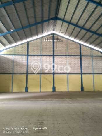 Gudang disewakan di Karawaci Tangerang dengan luas bangunan 860m2 Gudang disewakan di Karawaci Tangerang dengan luas bangunan 860m2