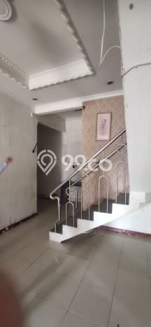 Rumah Mewah LB 234m2 Siap Pakai Desain Elegan di Meruya, Jakarta Barat Rumah Mewah LB 234m2 Siap Pakai Desain Elegan di Meruya, Jakarta Barat