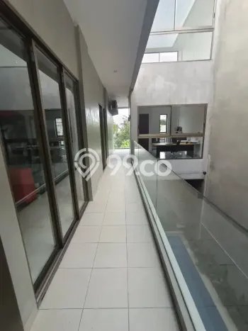 Rumah Elit Modern Siap Huni di Sunrise Garden Jakarta Barat Rumah Elit Modern Siap Huni di Sunrise Garden Jakarta Barat
