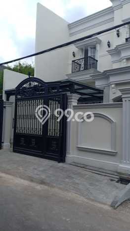 Rumah Mewah LB 200m2 Siap Pakai Desain Elegan di Joglo, Jakarta Barat Rumah Mewah LB 200m2 Siap Pakai Desain Elegan di Joglo, Jakarta Barat