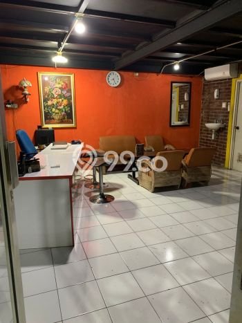 Unit Ruko Paling Strategis di Mlati Sleman dengan LB 300m2 Unit Ruko Paling Strategis di Mlati Sleman dengan LB 300m2