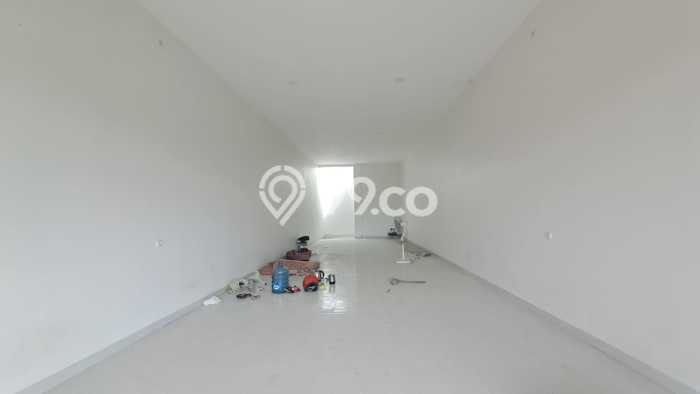 LOKASI BISNIS! Ruko Disewakan Kawasan Ngaglik, Luas 168m², Jalan Strategis, Ready Usaha LOKASI BISNIS! Ruko Disewakan Kawasan Ngaglik, Luas 168m², Jalan Strategis, Ready Usaha