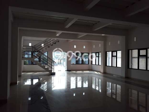 Ruko disewakan lokasi strategis Depok Sleman 484m2 Ruko disewakan lokasi strategis Depok Sleman 484m2