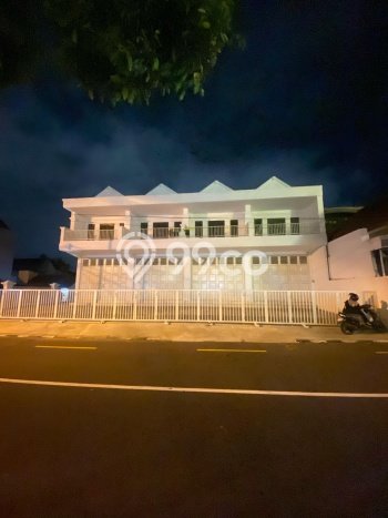 KAWASAN KOMERSIAL! Ruko Disewakan Kawasan Pakualaman, Luas 540m², Lokasi Strategis KAWASAN KOMERSIAL! Ruko Disewakan Kawasan Pakualaman, Luas 540m², Lokasi Strategis