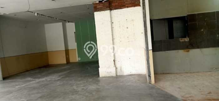 Ruko disewakan lokasi strategis Mlati Sleman 300m2 Ruko disewakan lokasi strategis Mlati Sleman 300m2