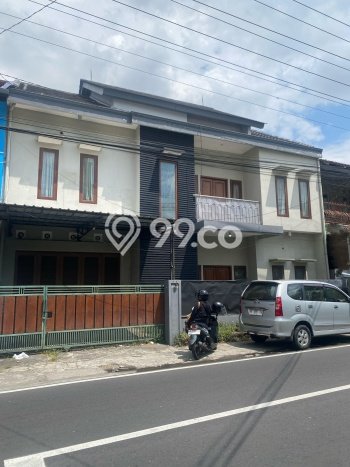 Lokasi terbaik! Rumah siap huni disewakan di Ngaglik LB 200m2 Lokasi terbaik! Rumah siap huni disewakan di Ngaglik LB 200m2