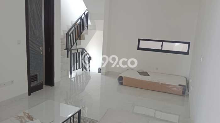Sewa Rumah Murah di Golf Island Jakarta Utara Punya 3 Kamar Tidur Sewa Rumah Murah di Golf Island Jakarta Utara Punya 3 Kamar Tidur