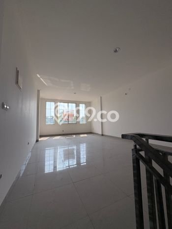 Ruko Dijual di Prime Area Jakarta Utara Luas 135m2 Ruko Dijual di Prime Area Jakarta Utara Luas 135m2