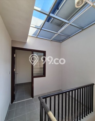 Rumah Luxury Modern Siap Huni di Pantai Indah Kapuk Jakarta Utara Rumah Luxury Modern Siap Huni di Pantai Indah Kapuk Jakarta Utara