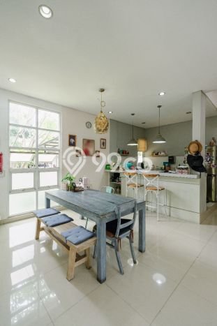 Rumah Elit LB 208m2 Siap Pakai Desain Elegan di BSD Pavillion Residence, Tangerang Rumah Elit LB 208m2 Siap Pakai Desain Elegan di BSD Pavillion Residence, Tangerang