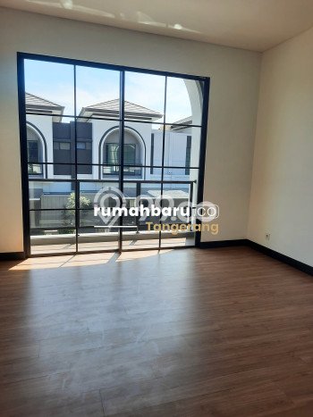 Disewakan Rumah Murah di BSD City Tangerang Punya 4 Kamar Tidur Disewakan Rumah Murah di BSD City Tangerang Punya 4 Kamar Tidur