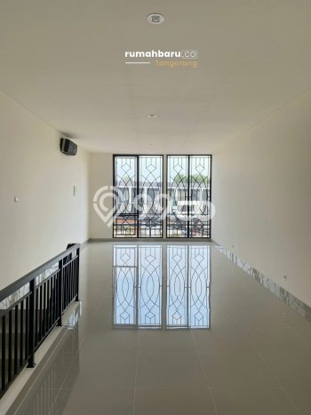 Disewakan Ruko di Kawasan Ramai Gading Serpong Luas 163m2 Disewakan Ruko di Kawasan Ramai Gading Serpong Luas 163m2