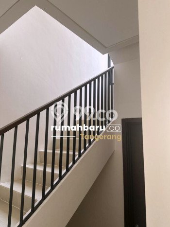 Dijual Rumah Luas Megah Dengan View Eksklusif di Bintaro, Jakarta Selatan Dijual Rumah Luas Megah Dengan View Eksklusif di Bintaro, Jakarta Selatan