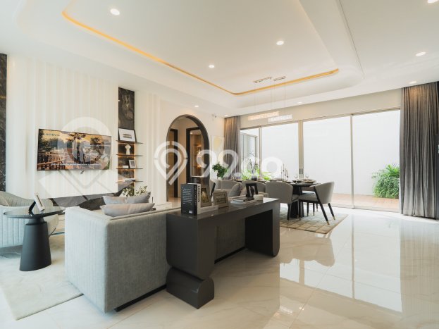 Hunian Mewah LB 198m2 Siap Pakai Desain Elegan di BSD, Tangerang Hunian Mewah LB 198m2 Siap Pakai Desain Elegan di BSD, Tangerang