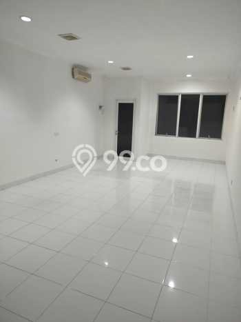 Ruko Disewa di Tangerang dengan LB 103m2 Area Komersial Ramai Ruko Disewa di Tangerang dengan LB 103m2 Area Komersial Ramai