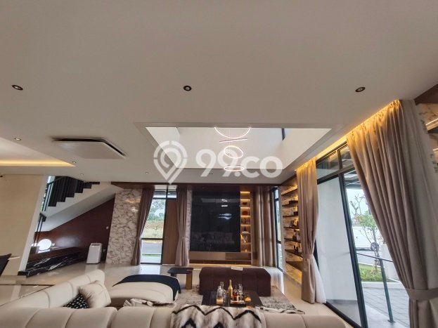 Rumah SUPER MEWAH! area Puri Indah, Jakarta Barat, Luas 216m² Bangunan 312m², BISA KPR Rumah SUPER MEWAH! area Puri Indah, Jakarta Barat, Luas 216m² Bangunan 312m², BISA KPR