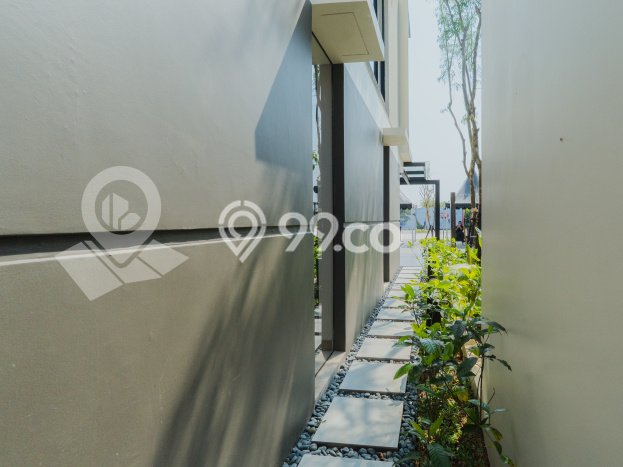 For Sale Hunian Rumah Terawat 4 Kamar di Gading Serpong, Tangerang For Sale Hunian Rumah Terawat 4 Kamar di Gading Serpong, Tangerang