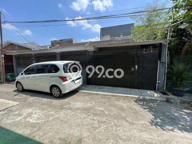 Rumah Strategis Minimalis Lb 100m2 di Serpong, Tangerang Selatan Rumah Strategis Minimalis Lb 100m2 di Serpong, Tangerang Selatan