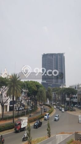 Kantor disewakan lokasi strategis Serpong Tangerang Selatan 824m2 Kantor disewakan lokasi strategis Serpong Tangerang Selatan 824m2