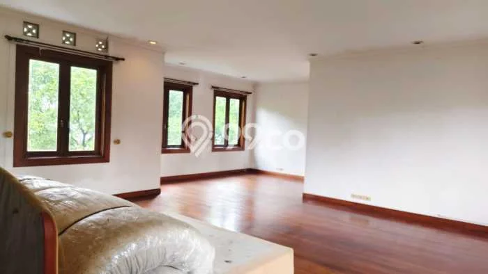 Rumah Luxury Modern Siap Huni di Kuningan Jakarta Selatan Rumah Luxury Modern Siap Huni di Kuningan Jakarta Selatan