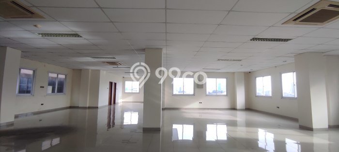 AREA KOMERSIAL! Kantor di , Luas 2500m2m², Posisi Premium AREA KOMERSIAL! Kantor di , Luas 2500m2m², Posisi Premium