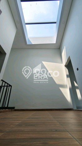 Siap Huni Rumah Mewah 4 Kamar di Kebayoran Baru Dekat ke Mana Saja Siap Huni Rumah Mewah 4 Kamar di Kebayoran Baru Dekat ke Mana Saja