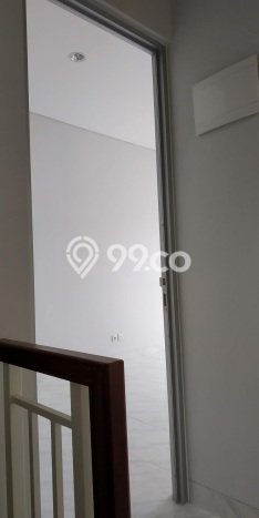 Disewakan! Rumah 2 Kamar Tidur &
2 Kamar Mandi di Gading Serpong, Tangerang Disewakan! Rumah 2 Kamar Tidur &
2 Kamar Mandi di Gading Serpong, Tangerang