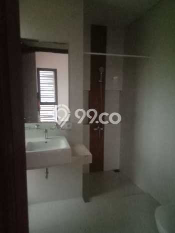 Disewakan! Rumah 3 Kamar Tidur &
3 Kamar Mandi di BSD Eminent, Tangerang Disewakan! Rumah 3 Kamar Tidur &
3 Kamar Mandi di BSD Eminent, Tangerang