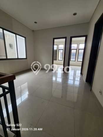 Rumah Sewa Tangerang LT 135m2 LB 163m2 Area BSD Green Wich Rumah Sewa Tangerang LT 135m2 LB 163m2 Area BSD Green Wich