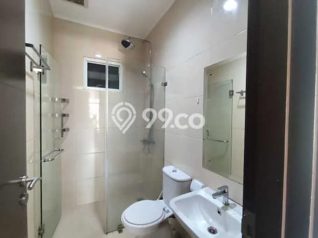 Disewakan! Rumah 3 Kamar Tidur &
2 Kamar Mandi di BSD Alegria, Tangerang Disewakan! Rumah 3 Kamar Tidur &
2 Kamar Mandi di BSD Alegria, Tangerang