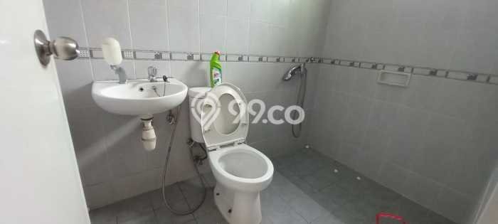 Jarang Ada! Rumah Sewa 3 Kamar Bagus Siap Huni Gading Serpong Jarang Ada! Rumah Sewa 3 Kamar Bagus Siap Huni Gading Serpong