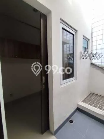 Disewakan! Rumah 3 Kamar Tidur &
2 Kamar Mandi di BSD Alegria, Tangerang Disewakan! Rumah 3 Kamar Tidur &
2 Kamar Mandi di BSD Alegria, Tangerang