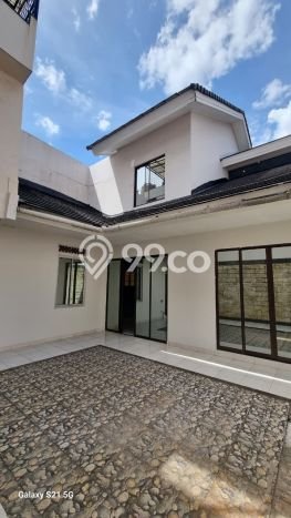 Disewakan! Rumah 3 Kamar Tidur &
3 Kamar Mandi di BSD City, Tangerang Disewakan! Rumah 3 Kamar Tidur &
3 Kamar Mandi di BSD City, Tangerang