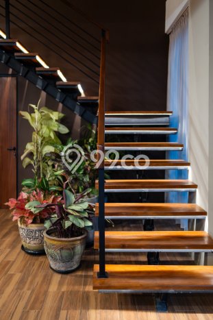 Vila Premium Kawasan , Area 300m2m², Lingkungan Asri Vila Premium Kawasan , Area 300m2m², Lingkungan Asri