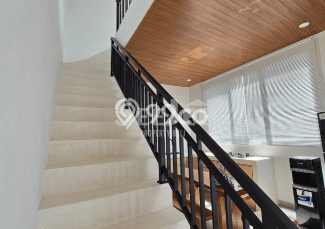 Vila Strategis Kawasan , Ukuran 141m2m², Akses ke beragam fasilitas Vila Strategis Kawasan , Ukuran 141m2m², Akses ke beragam fasilitas