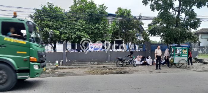 Gudang Dijual di Prime Area Bandung Luas 2621m2 Gudang Dijual di Prime Area Bandung Luas 2621m2